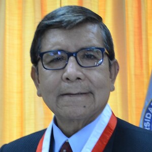 Dr. Jorge Camayo Vivanco