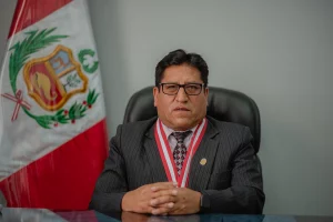 Dr. Mauro Huayapa Huaynacho