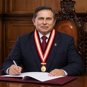 Dr. Vladimir Rosas Meneses
